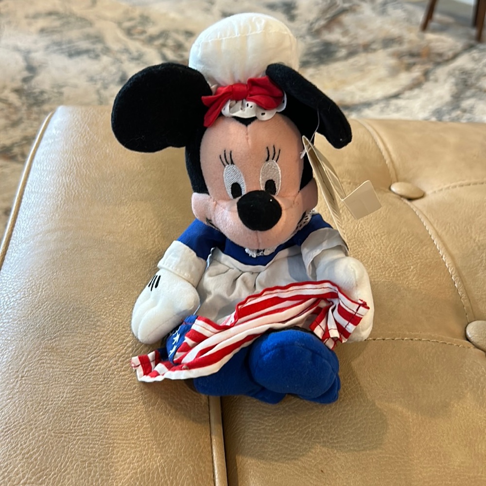 Disney’s Minnie mouse, Betsy, Ross, plush with tags still on